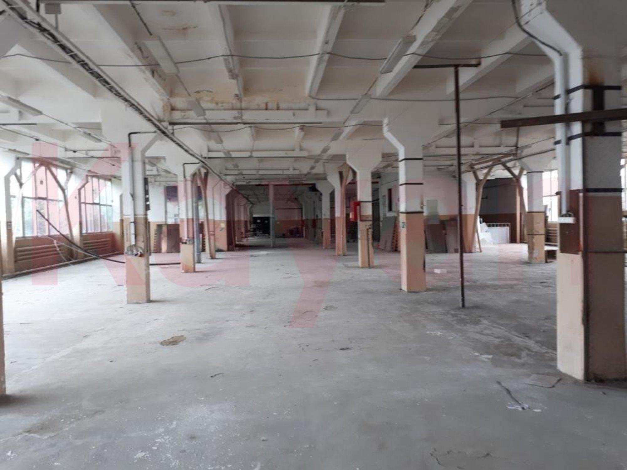 Купить складское помещение за 160 000 000 рублей на им. Вишняковой ул.