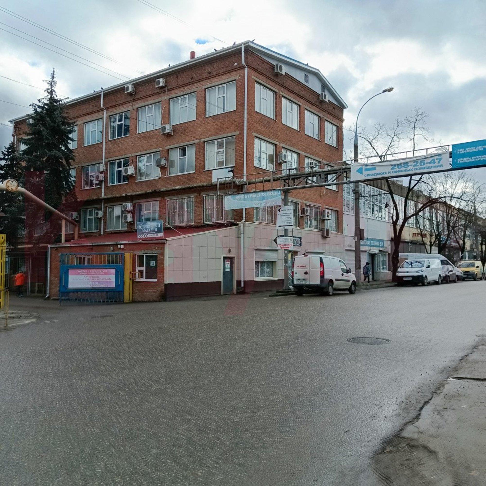 Купить складское помещение за 160 000 000 рублей на им. Вишняковой ул.