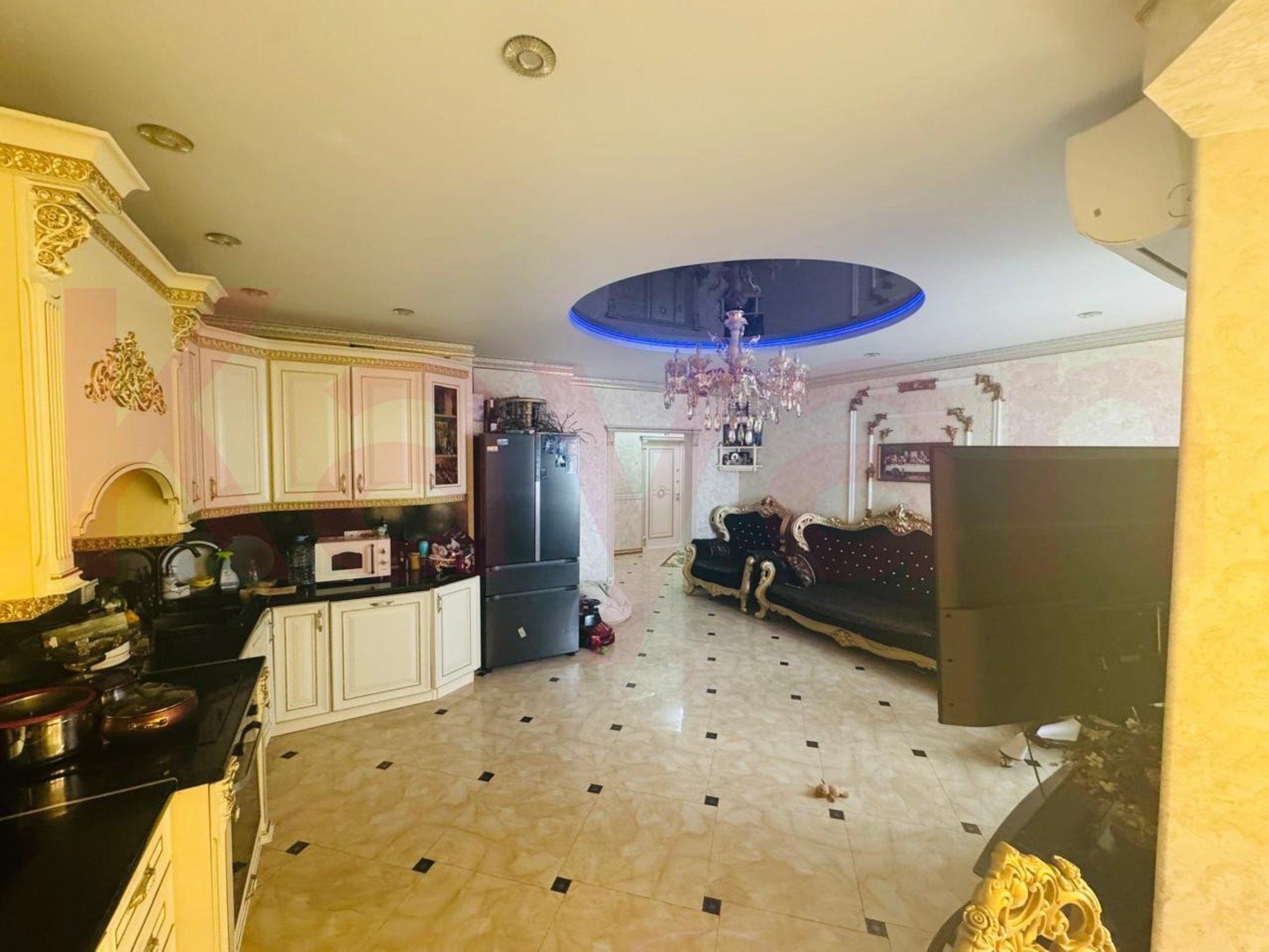 Купить квартиру за 10 500 000 рублей на им. Леонида Лаврова проезд