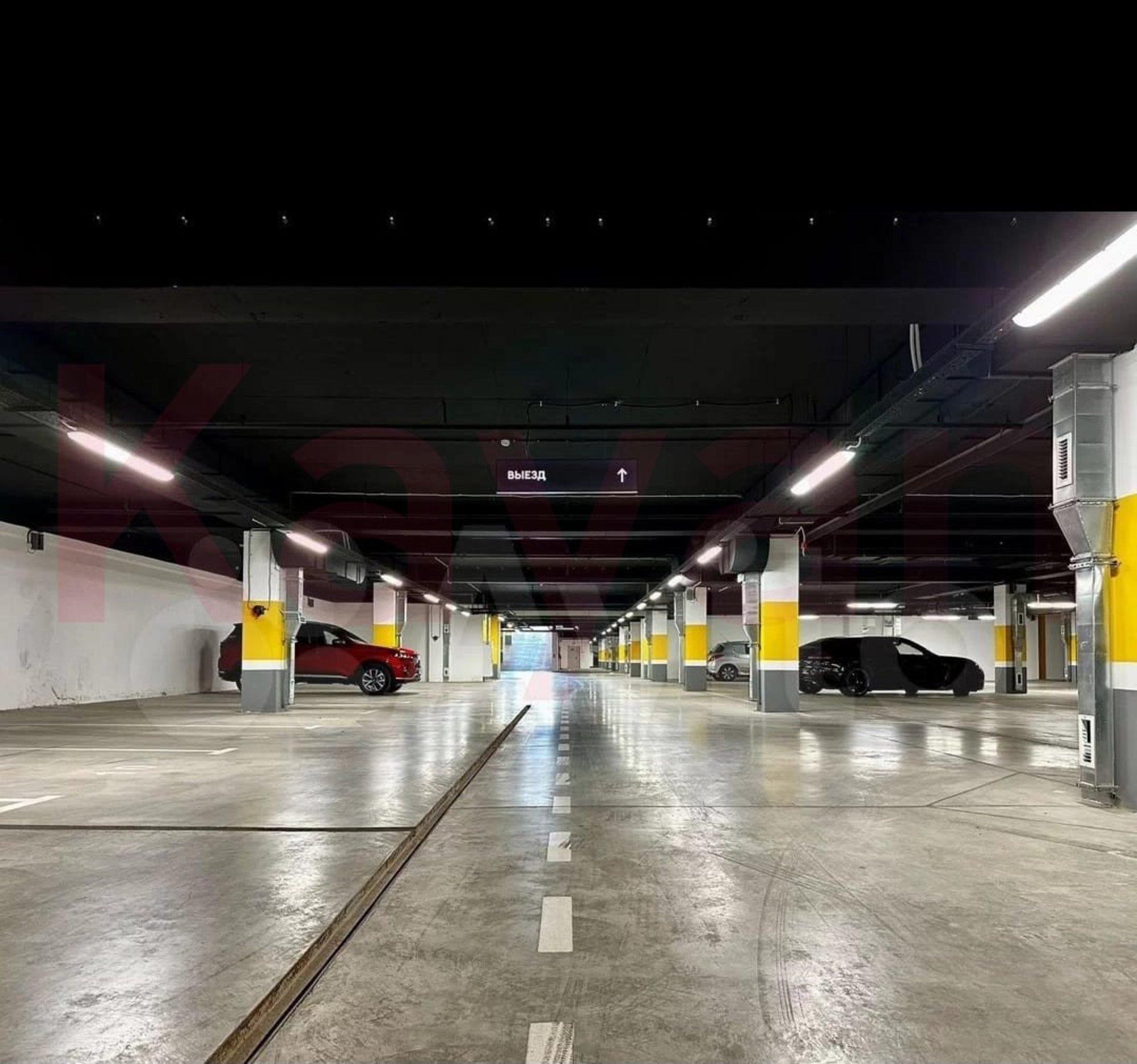 Купить гараж, место в паркинге за 2 100 000 рублей на Старокубанская ул.