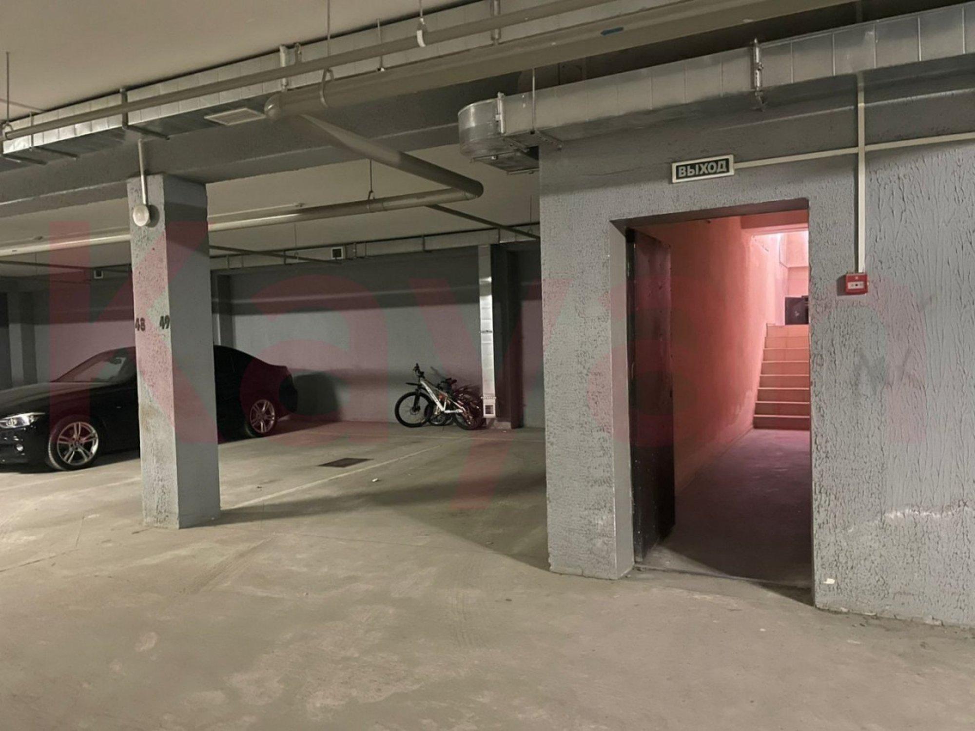 Купить гараж, место в паркинге за 1 000 000 рублей на Жлобы ул.