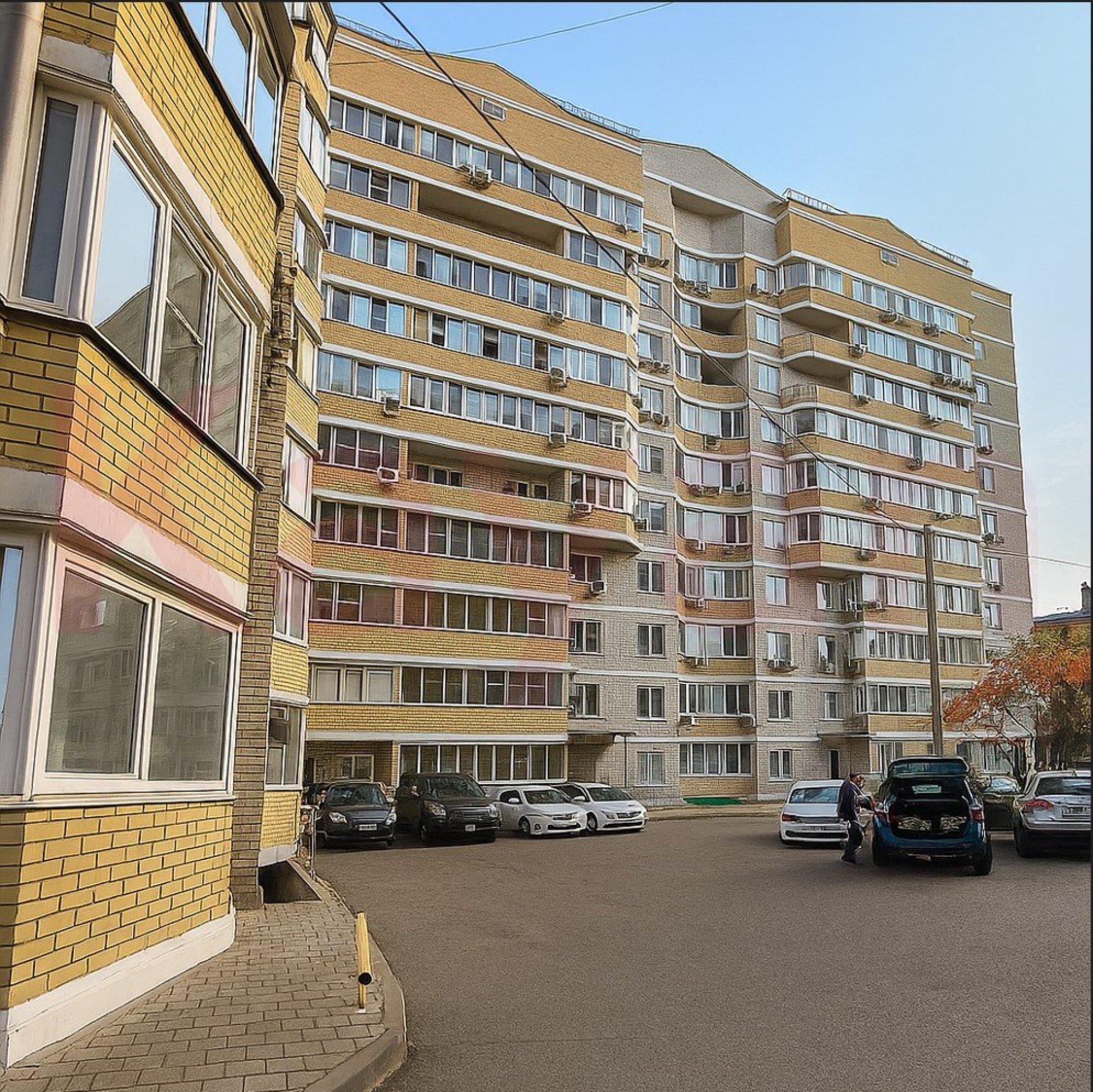 Купить квартиру за 7 000 000 рублей на Карасунская Набережная ул.