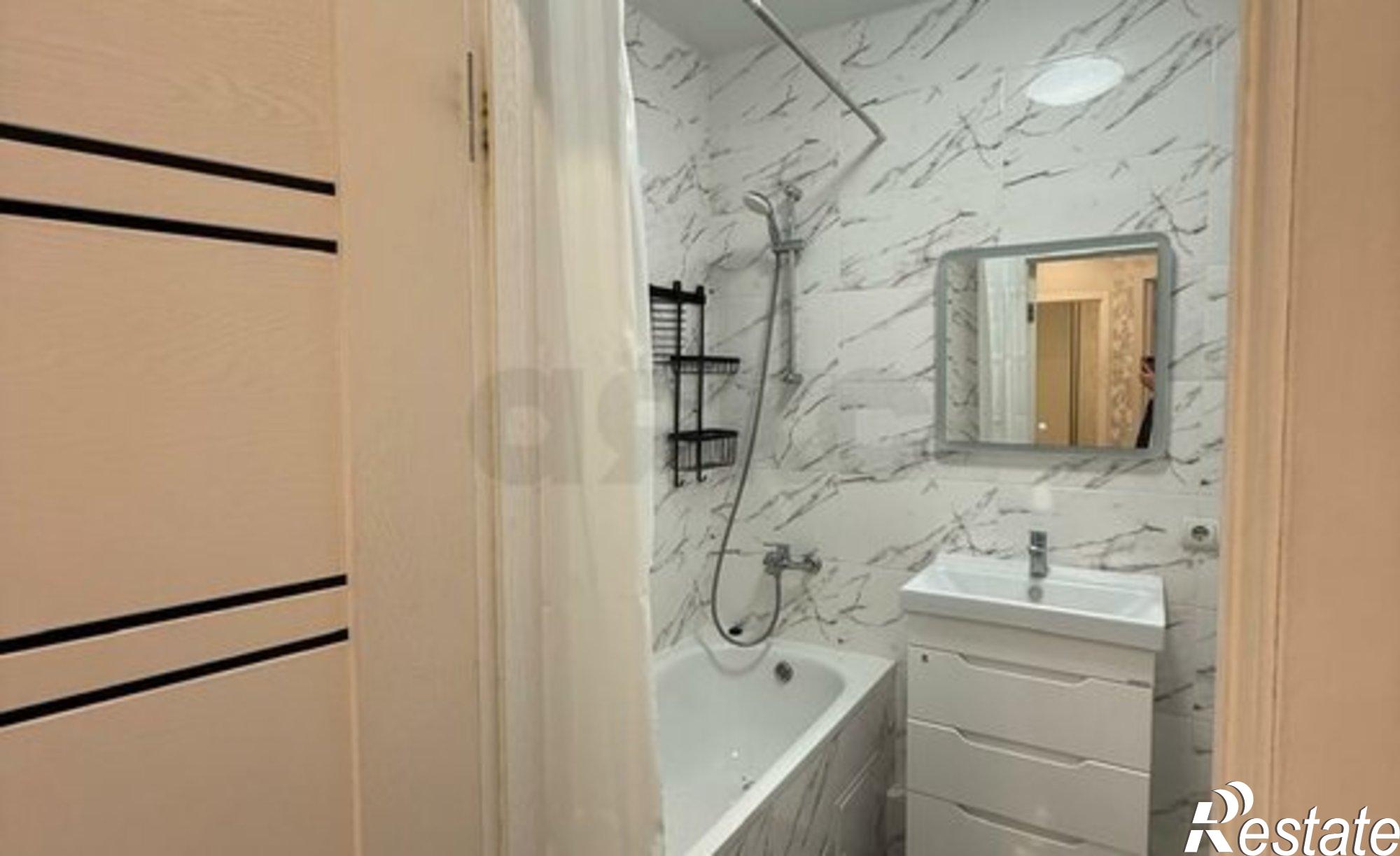 Купить квартиру за 7 000 000 рублей на ул им. Героя Яцкова И.В., 9 3