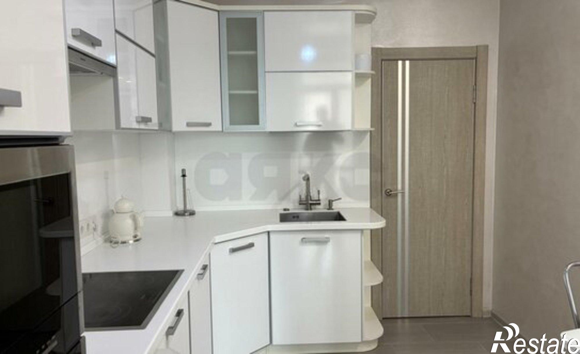 Купить квартиру за 17 750 000 рублей на ул Красная, 176-178