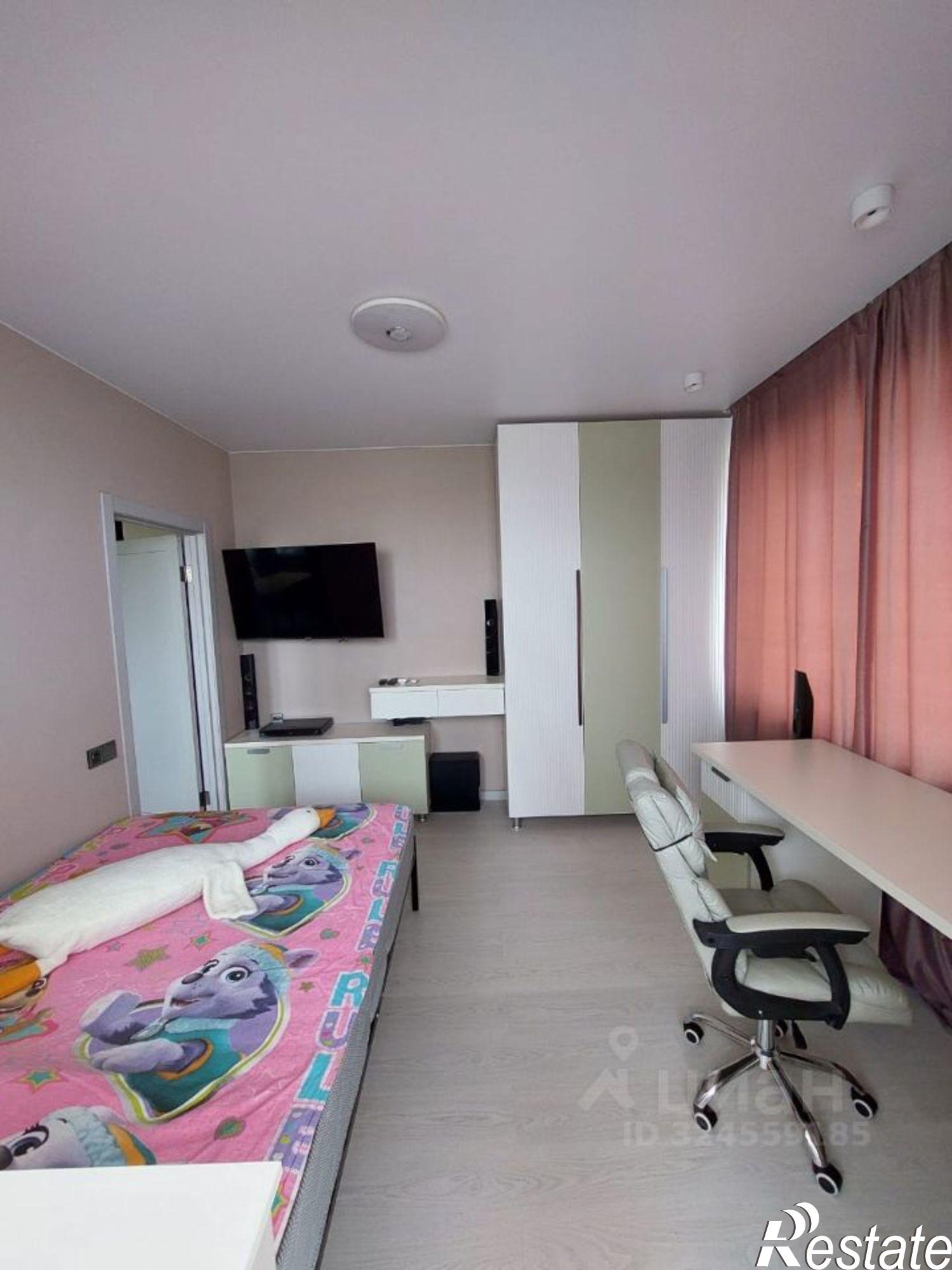 Сдать квартиру за 60 000 рублей на улица Мурата Ахеджака, 12 к10