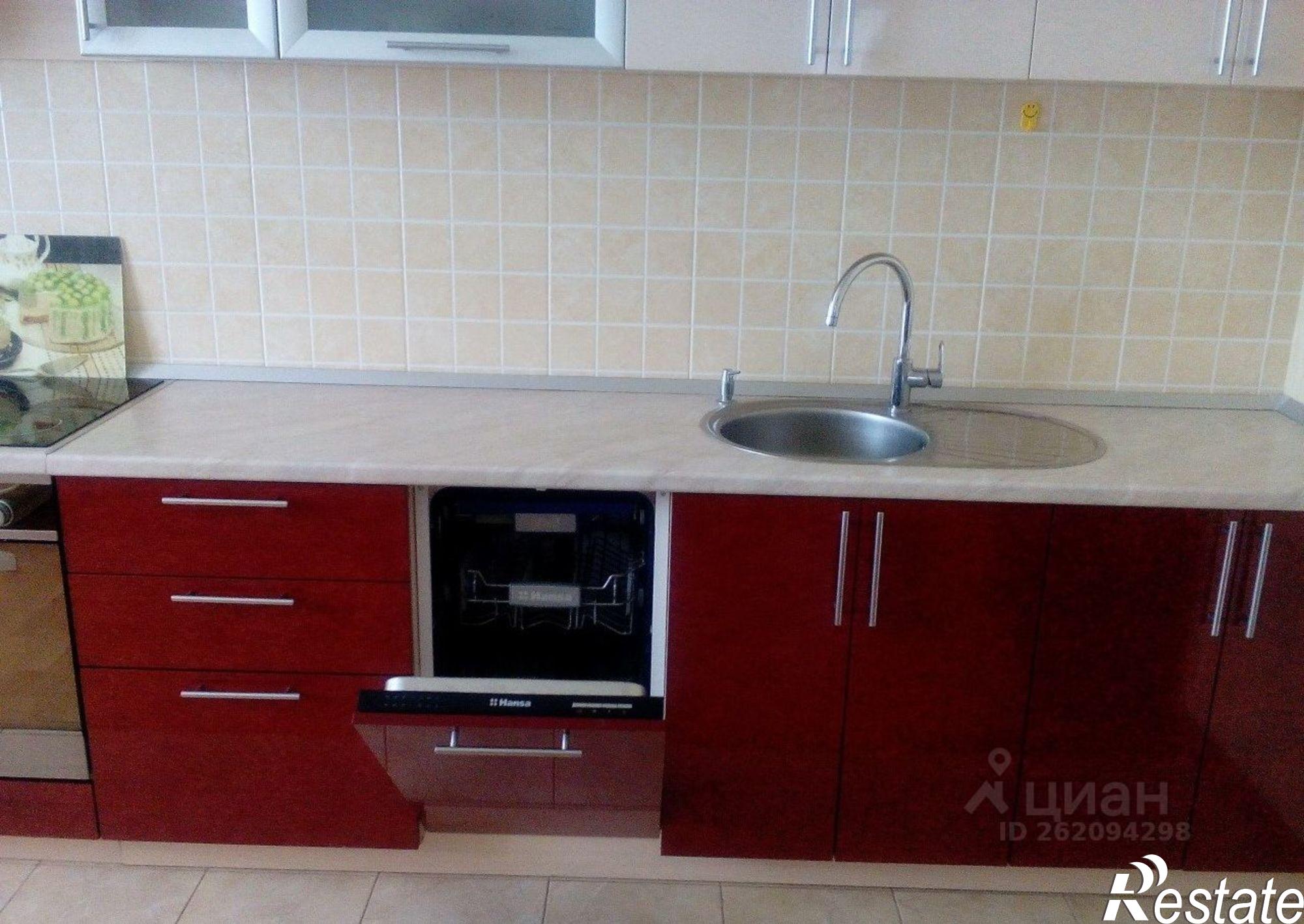 Сдать квартиру за 65 000 рублей на ул Кубанская Набережная, 37