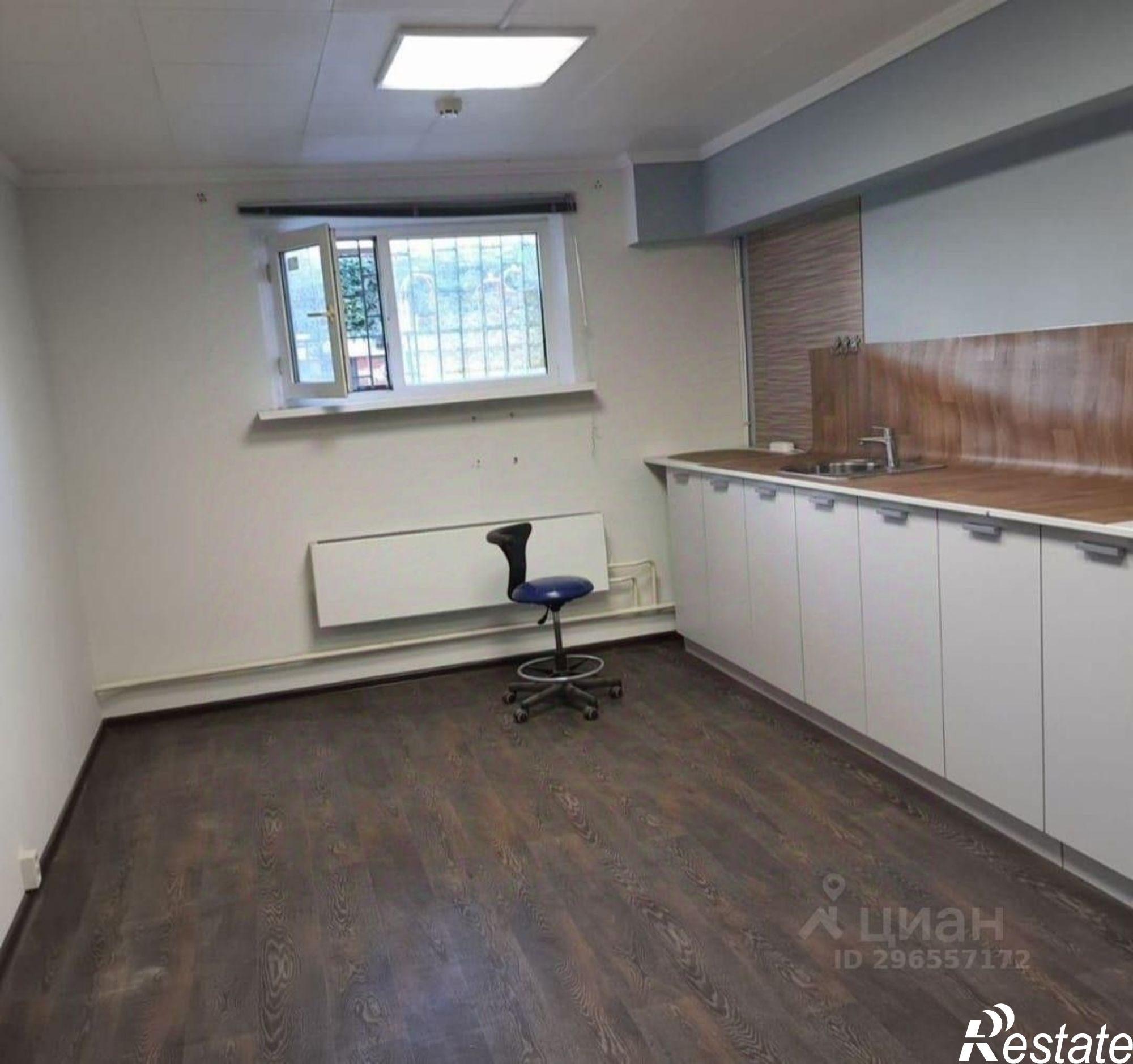 Купить торговое помещение за 2 404 090 рублей на ул Рождественская Набережная, 51