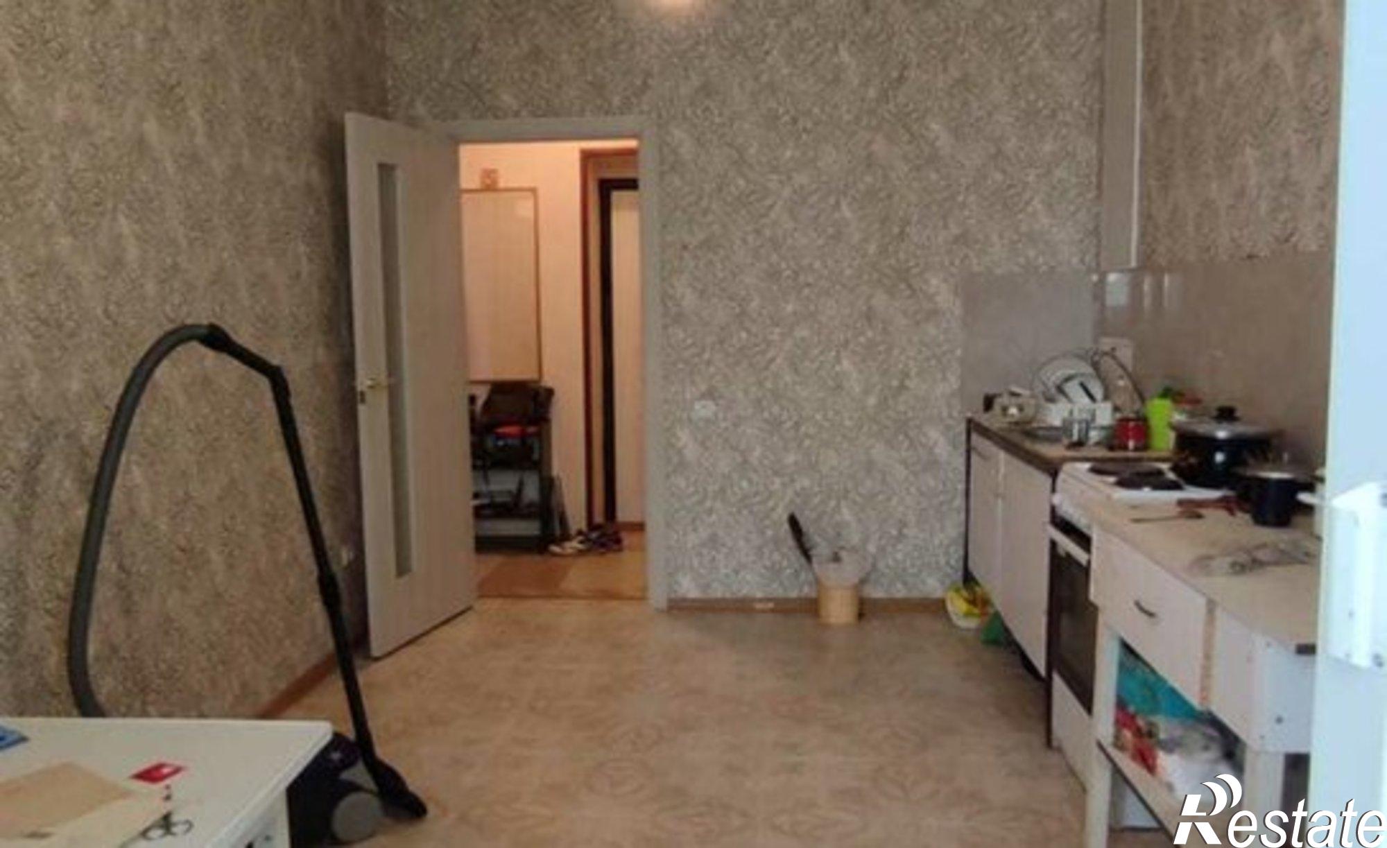 Купить квартиру за 5 600 000 рублей на ул им. Комарова В.М., 106Б 4