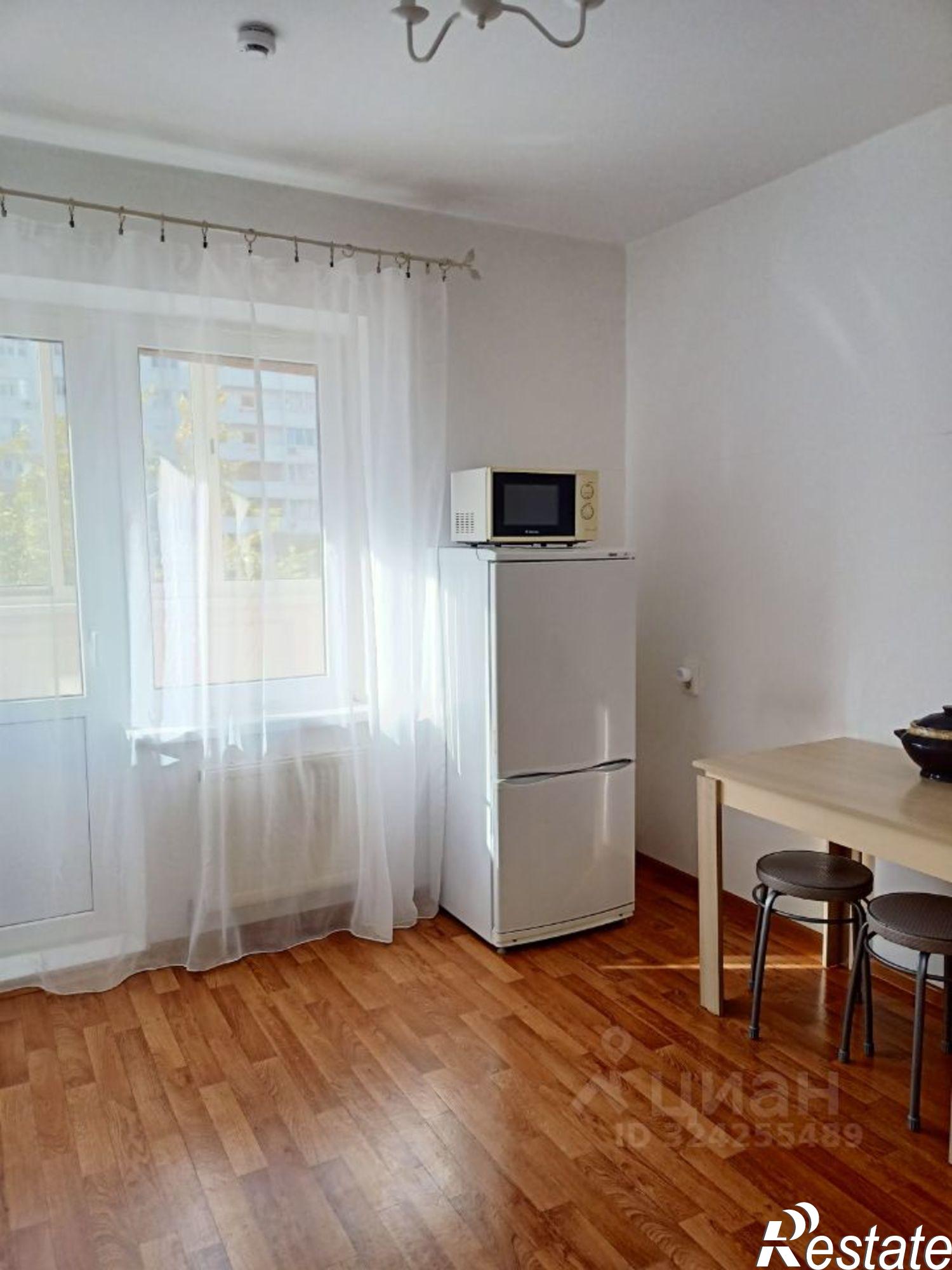 Сдать квартиру за 24 000 рублей на улица Байбакова, 2/1