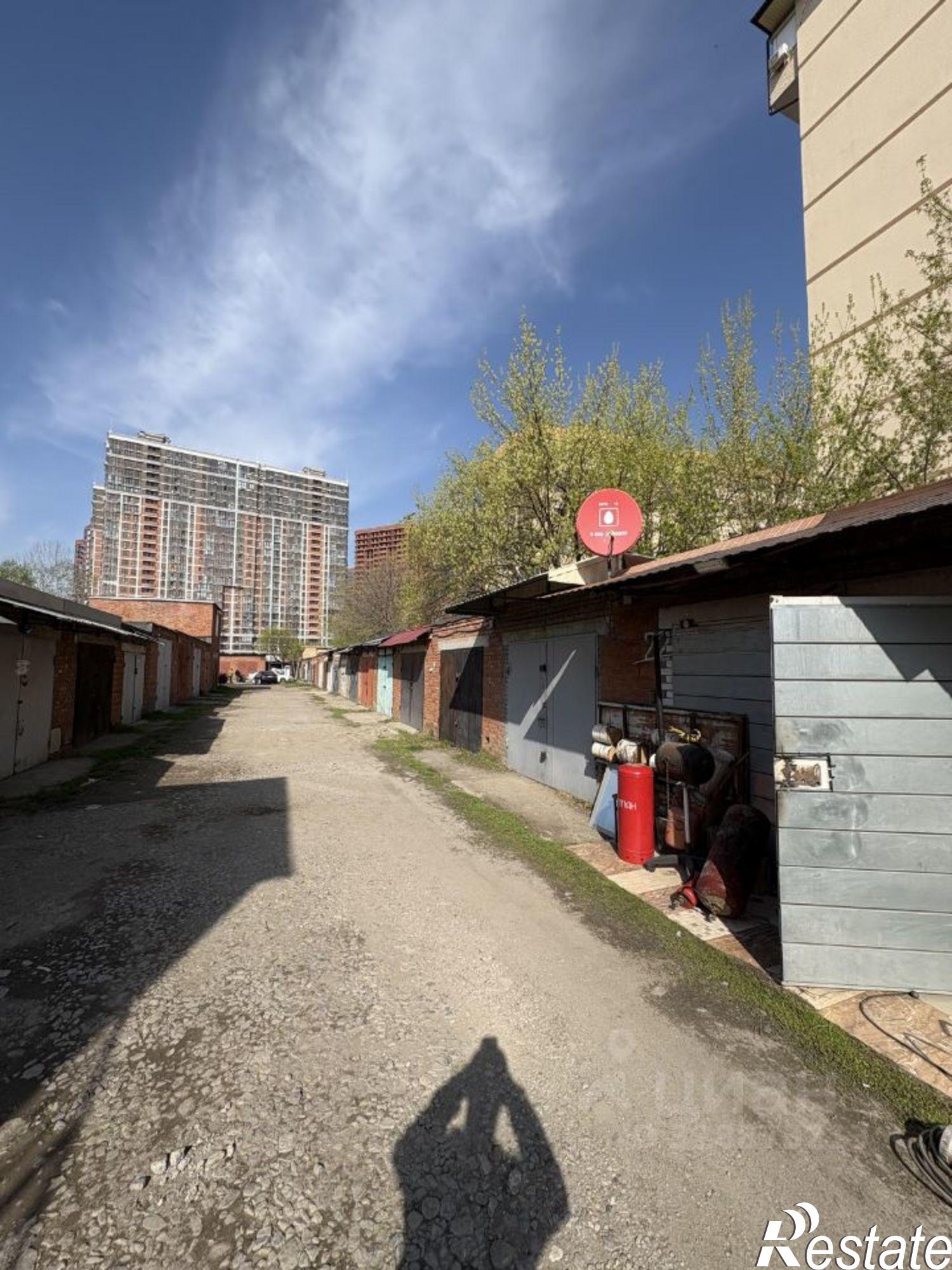 Купить гараж, место в паркинге за 1 485 860 рублей на Таманская улица, 176