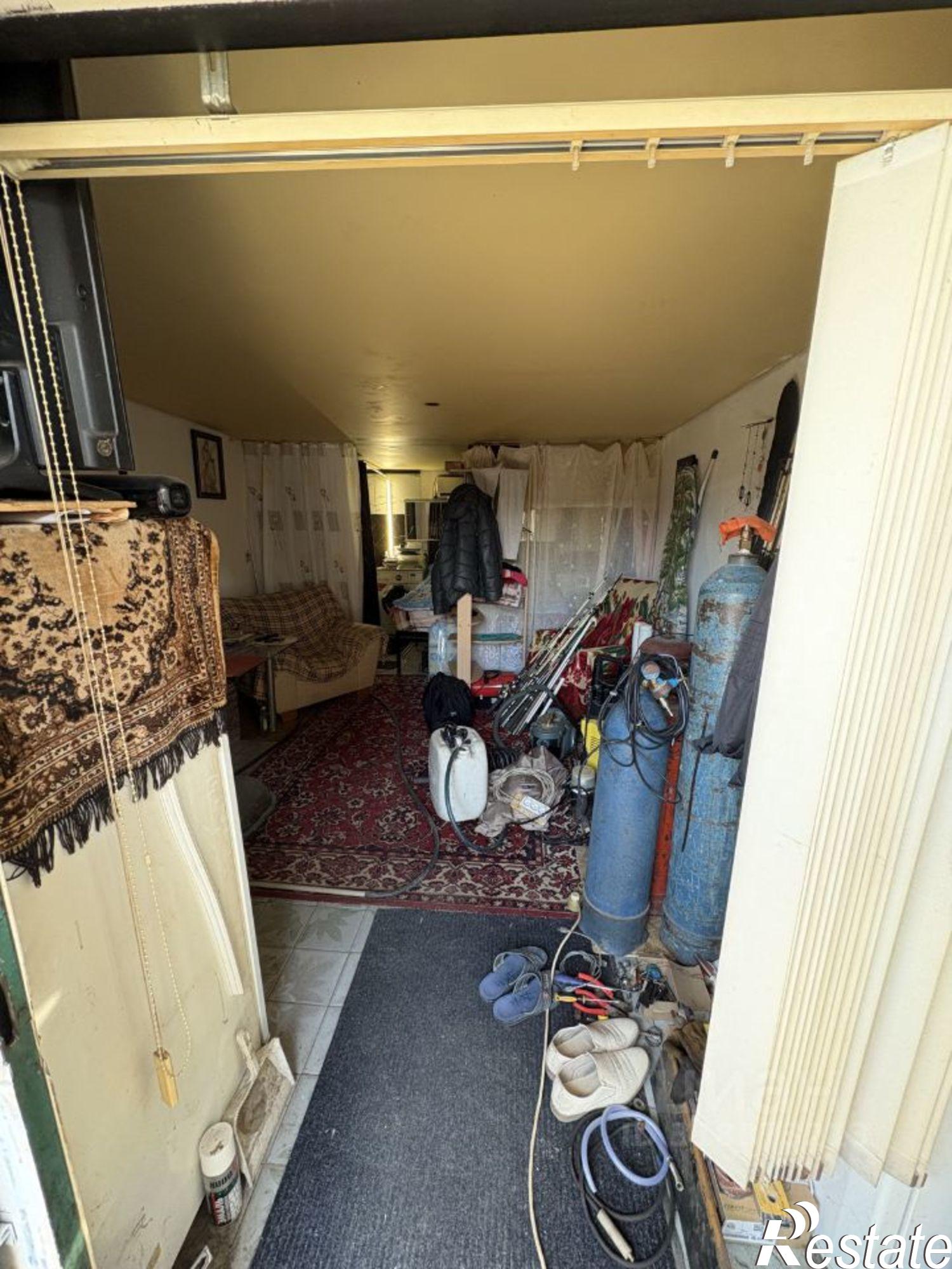 Купить гараж, место в паркинге за 1 485 860 рублей на Таманская улица, 176