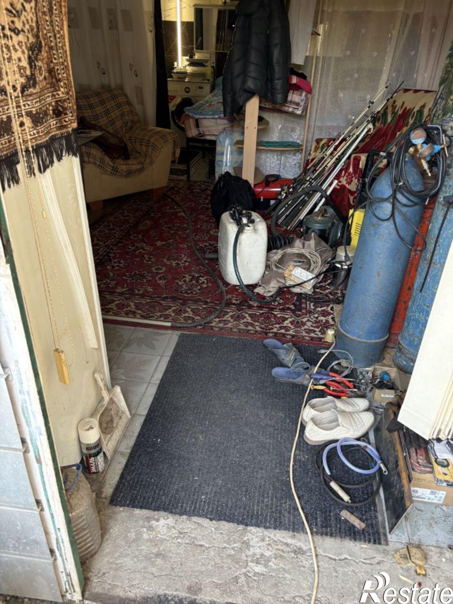 Купить гараж, место в паркинге за 1 485 860 рублей на Таманская улица, 176