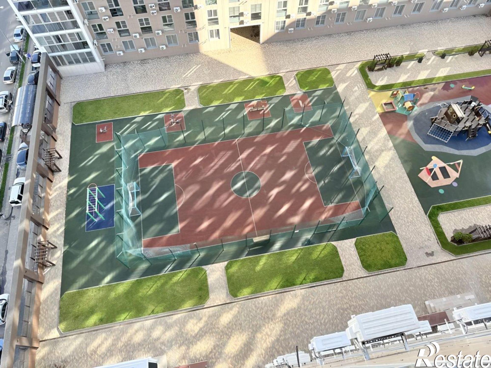 Купить квартиру за 6 400 000 рублей на Зиповская улица, 13/1