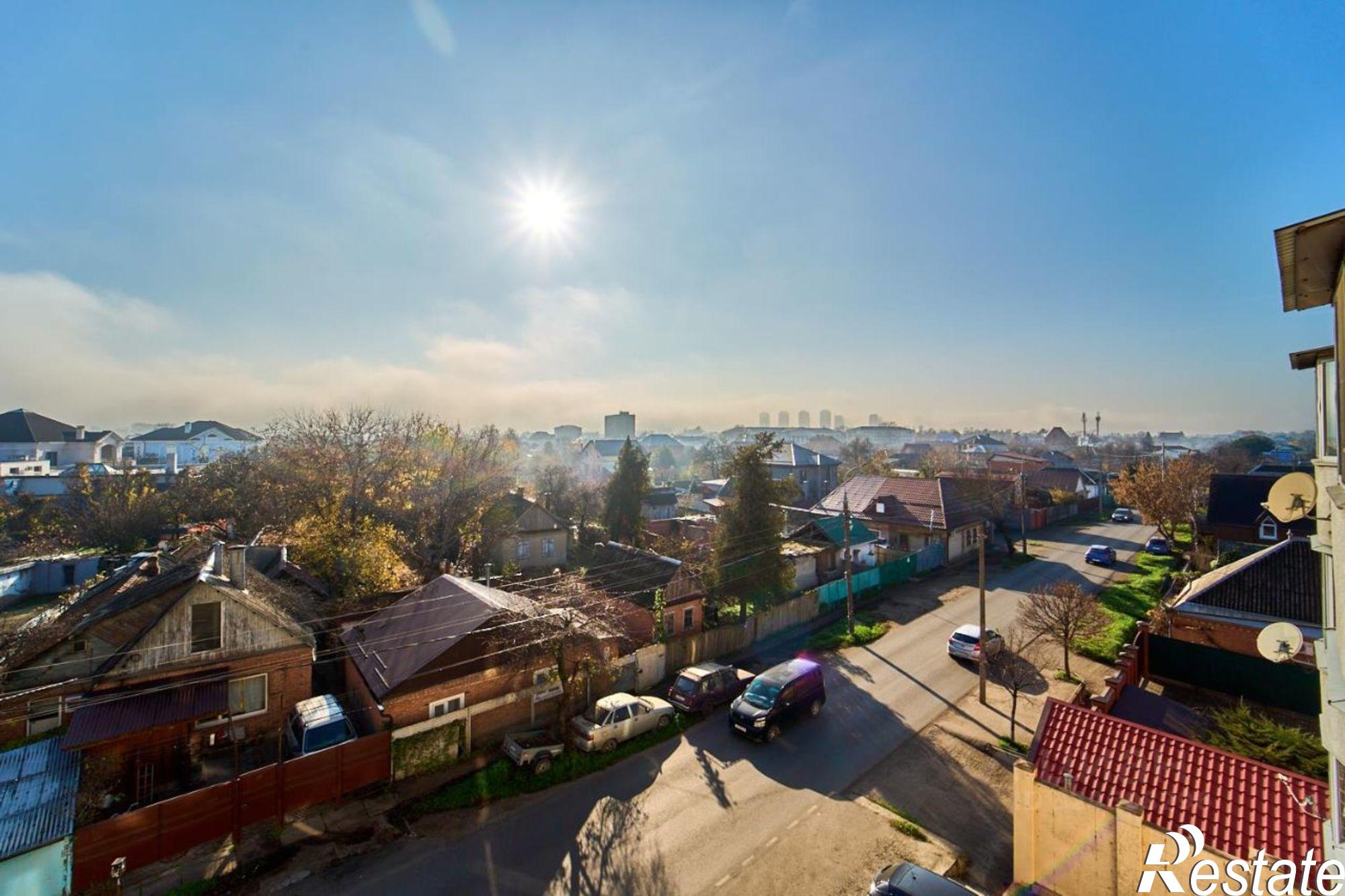 Купить квартиру за 4 300 000 рублей на Карасунская улица, 235/1