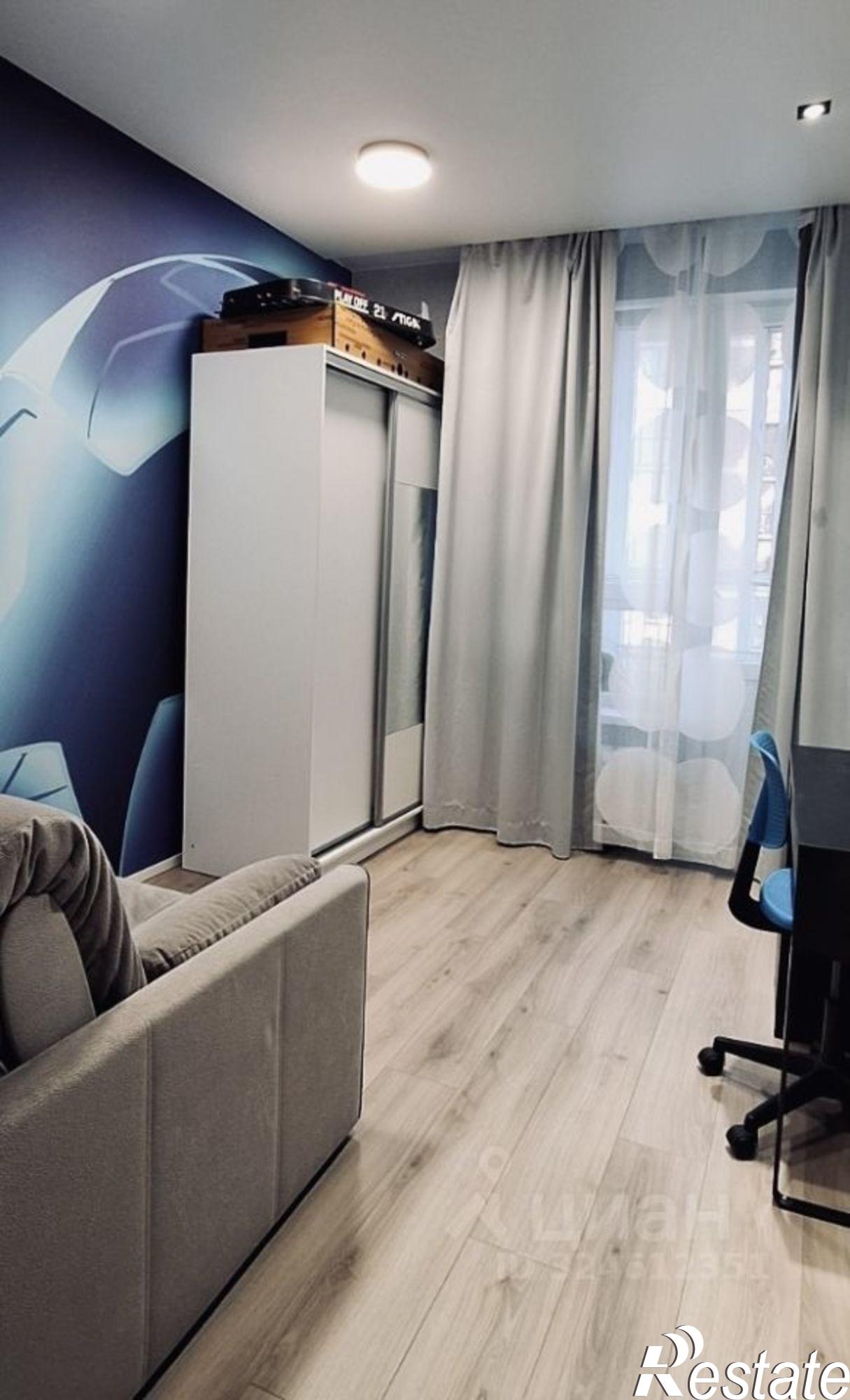 Купить квартиру за 10 800 000 рублей на Новороссийская улица, 90/2 к2