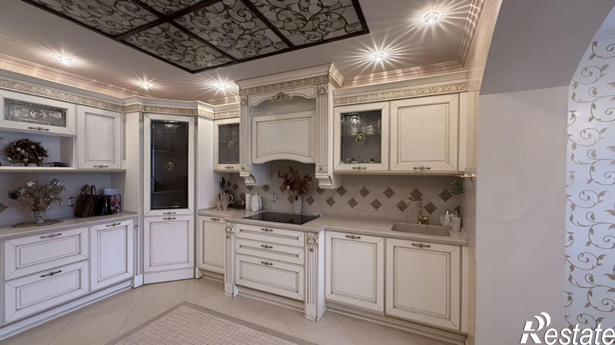 Купить квартиру за 29 000 000 рублей на улица Яна Полуяна, 51/1