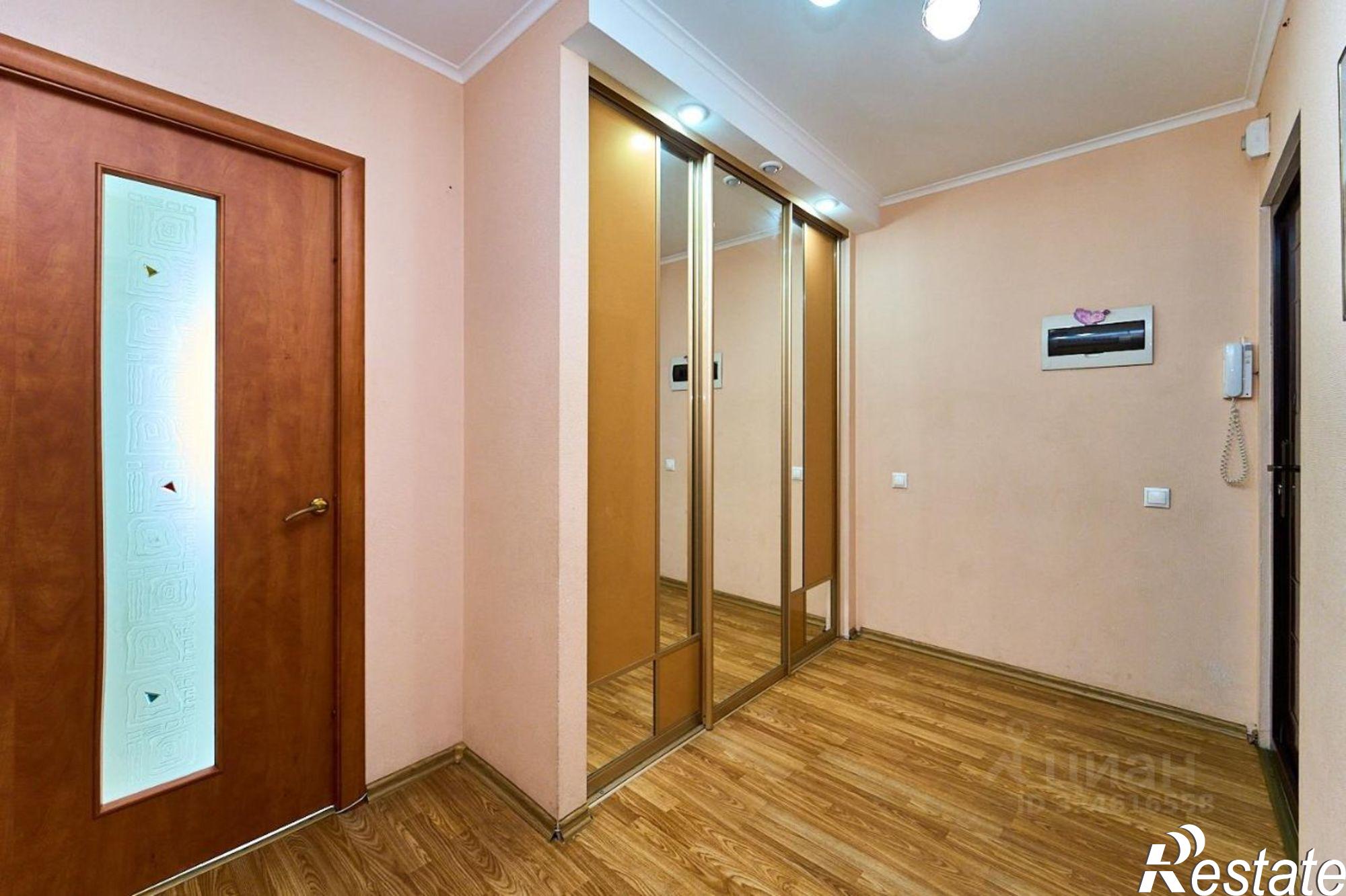 Купить квартиру за 7 800 000 рублей на улица Атарбекова, 5/1