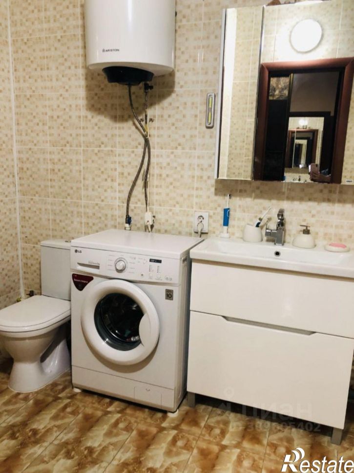 1-комн квартира улица 40 лет Победы, 141,  д. 141