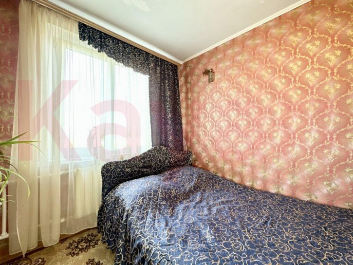 4-комн квартира Дзержинского ул.