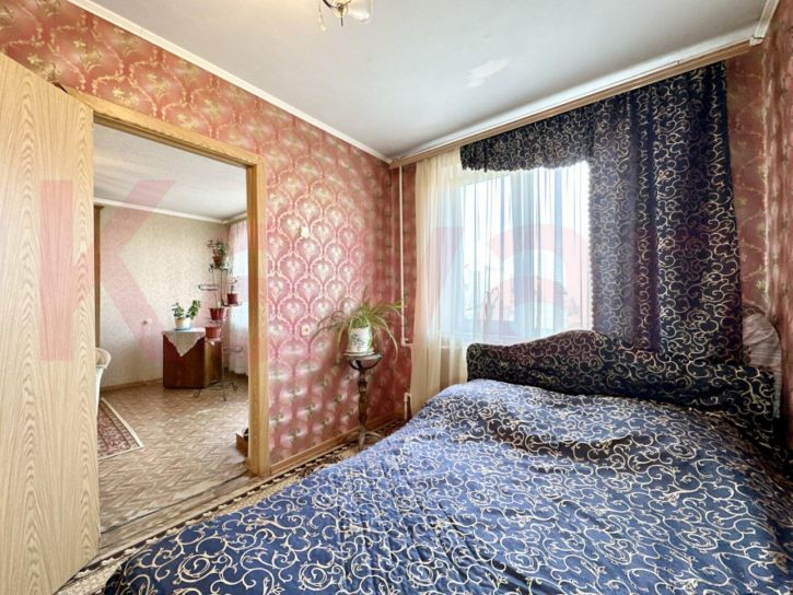 4-комн квартира Дзержинского ул.