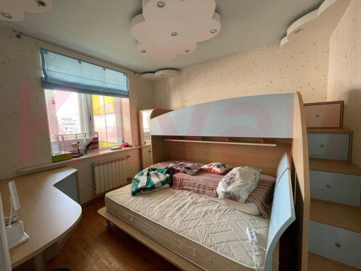 4-комн квартира Гимназическая ул.