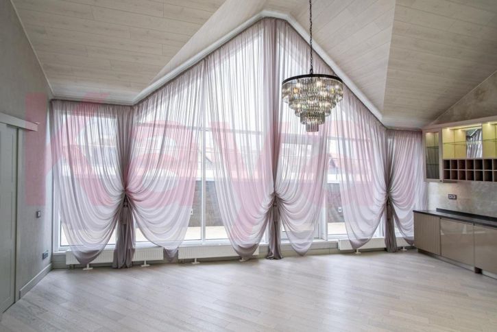 5-комн квартира им. Филатова ул.