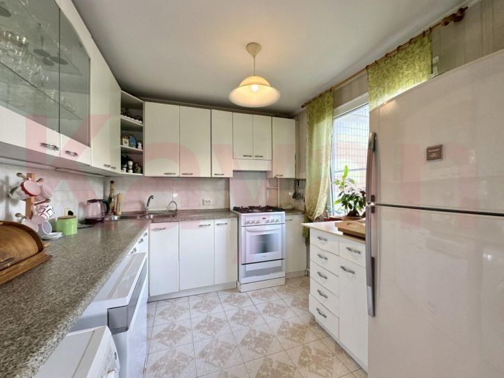 4-комн квартира им. 40-летия Победы ул.