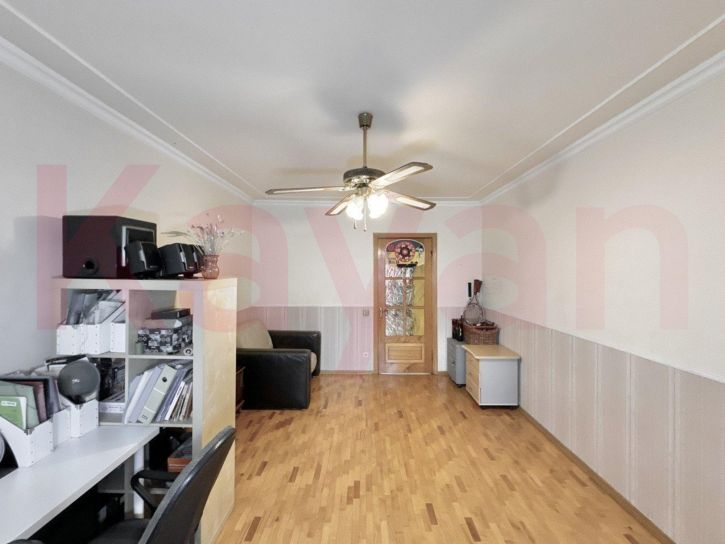 4-комн квартира им. 40-летия Победы ул.