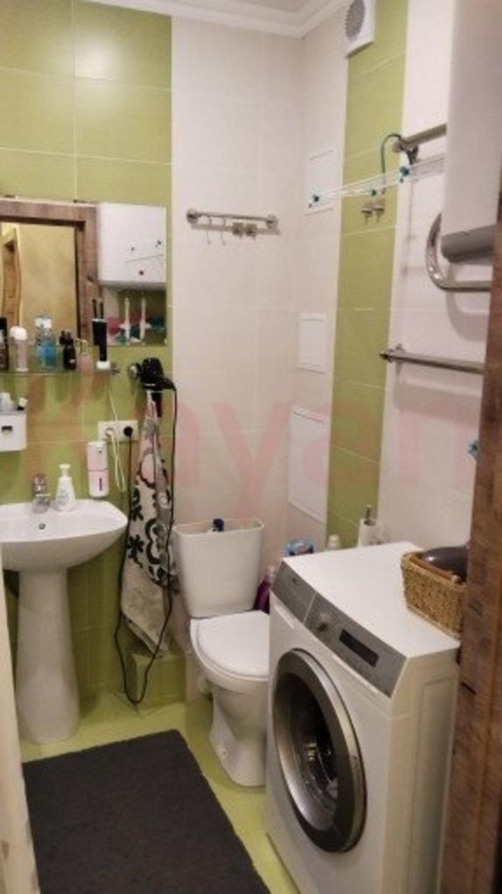 1-комн квартира Гидростроителей ул.