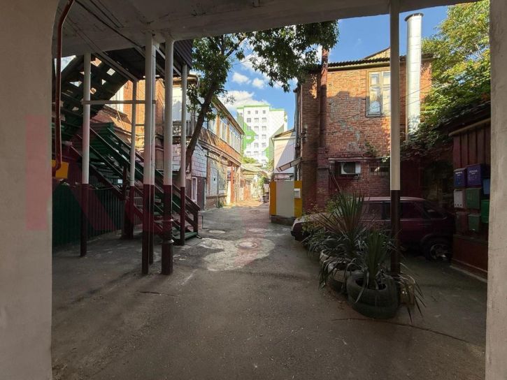 2-комн квартира Коммунаров ул.