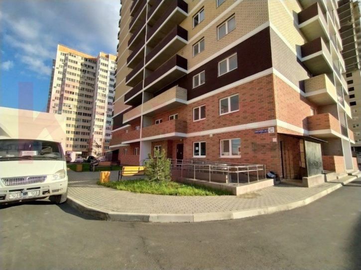 1-комн квартира им. писателя Знаменского проспект