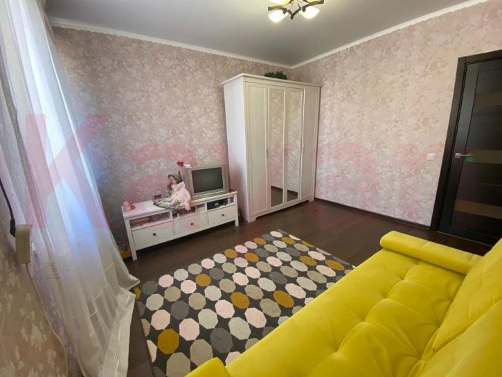 2-комн квартира им. Симиренко ул.