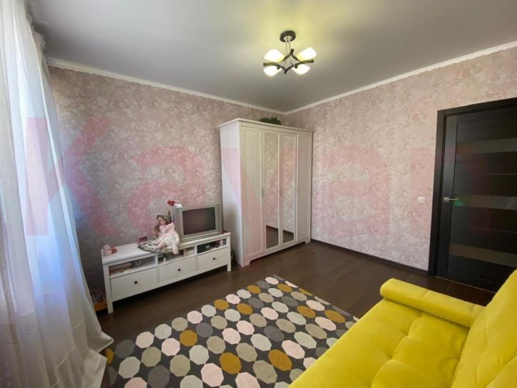 2-комн квартира им. Симиренко ул.