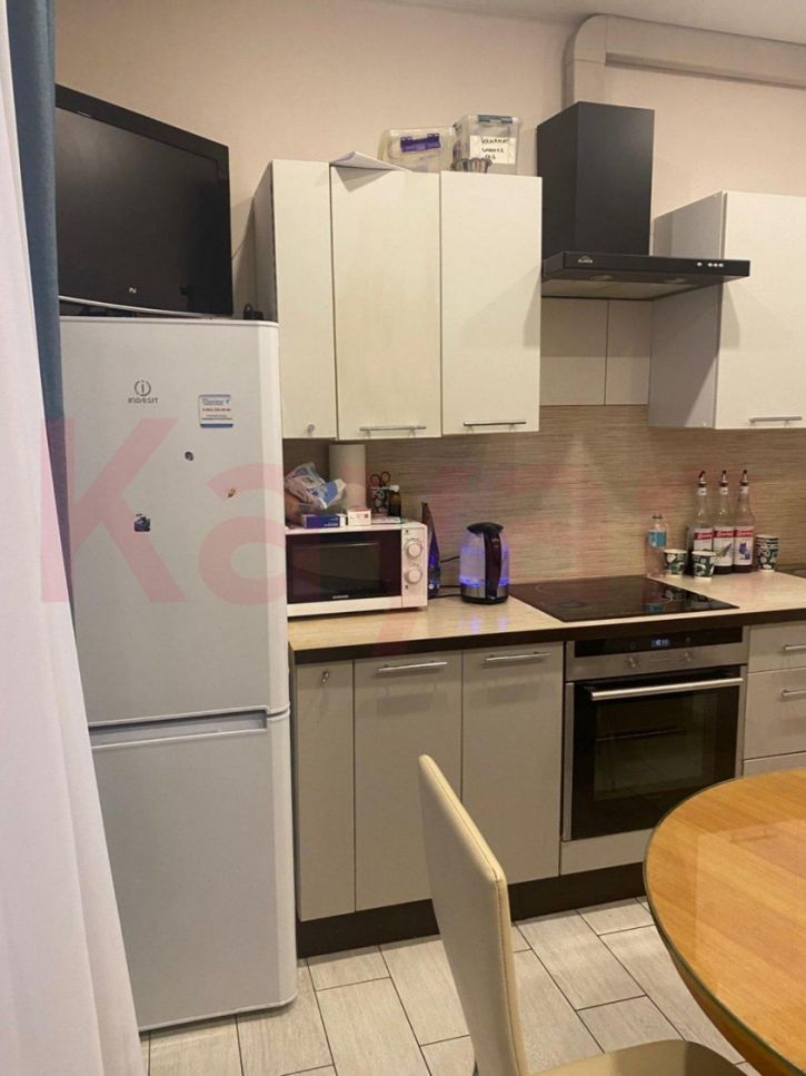 1-комн квартира Леонида Лаврова ул.