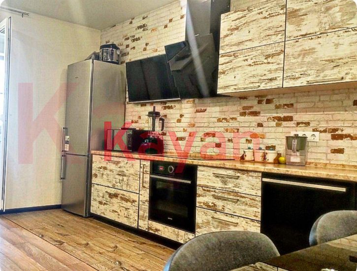 3-комн квартира Автолюбителей ул.