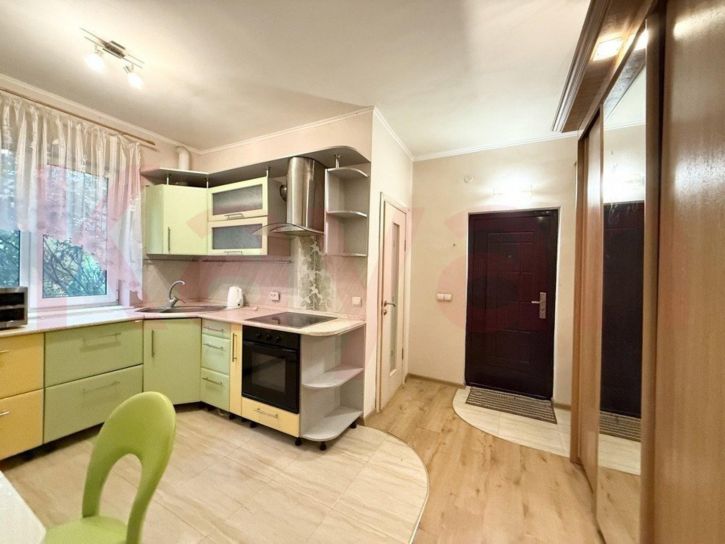 1-комн квартира Угольный пер.