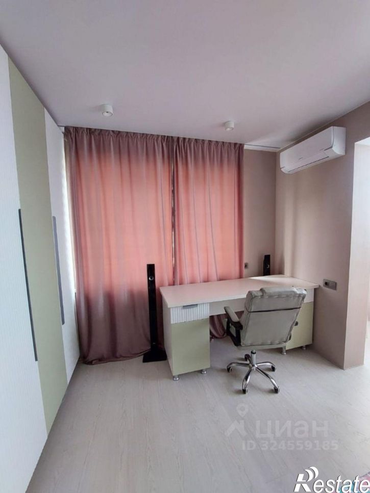 3-комн квартира улица Мурата Ахеджака, 12 к10,  д. 12 к10