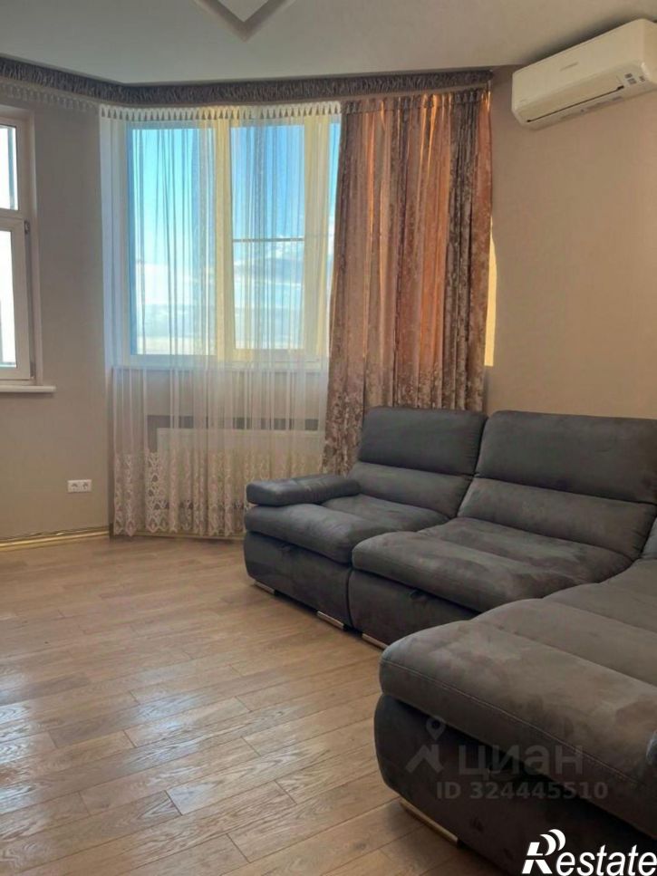 3-комн квартира улица Кубанская Набережная, 39,  д. 39