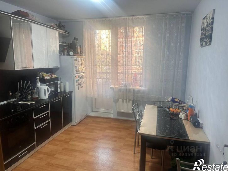 3-комн квартира ул им. Дзержинского, 54/11,  д. 54/11