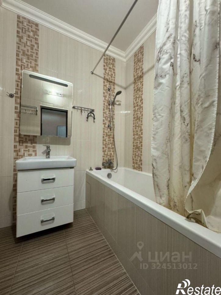 1-комн квартира улица имени Володи Головатого, 172,  д. 172