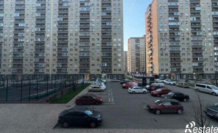 3-комн квартира улица Лётчика Позднякова, 2 к21,  д. 2 к21