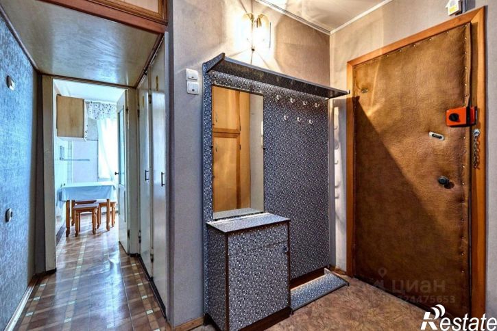 3-комн квартира улица Яна Полуяна, 14,  д. 14