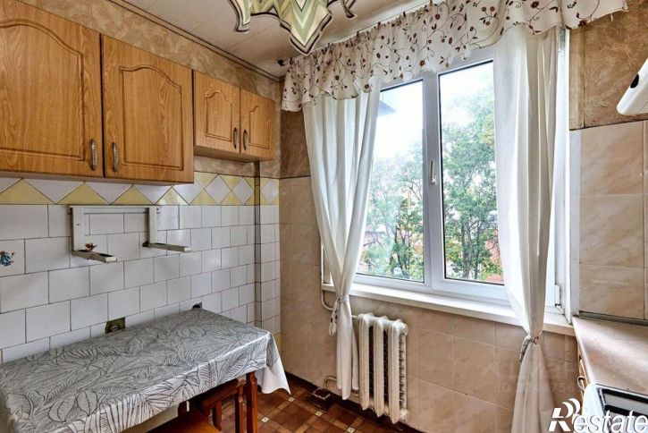 3-комн квартира улица Яна Полуяна, 14,  д. 14