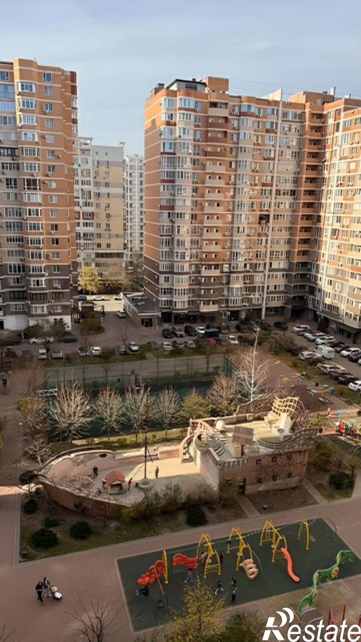 3-комн квартира улица Яна Полуяна, 51/1,  д. 51/1