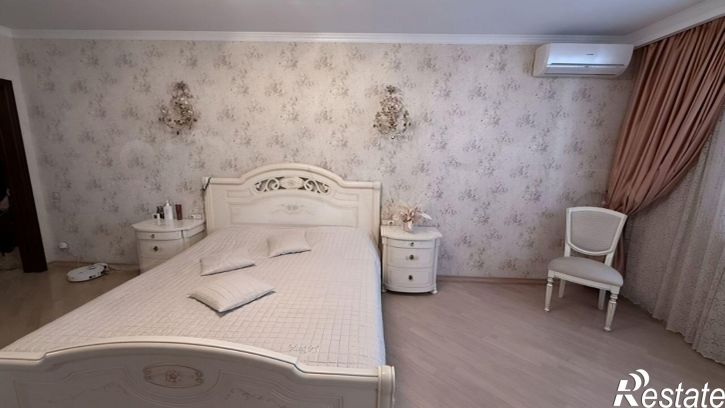 3-комн квартира улица Яна Полуяна, 51/1,  д. 51/1