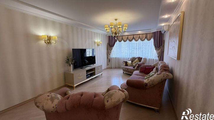 3-комн квартира улица Яна Полуяна, 51/1,  д. 51/1