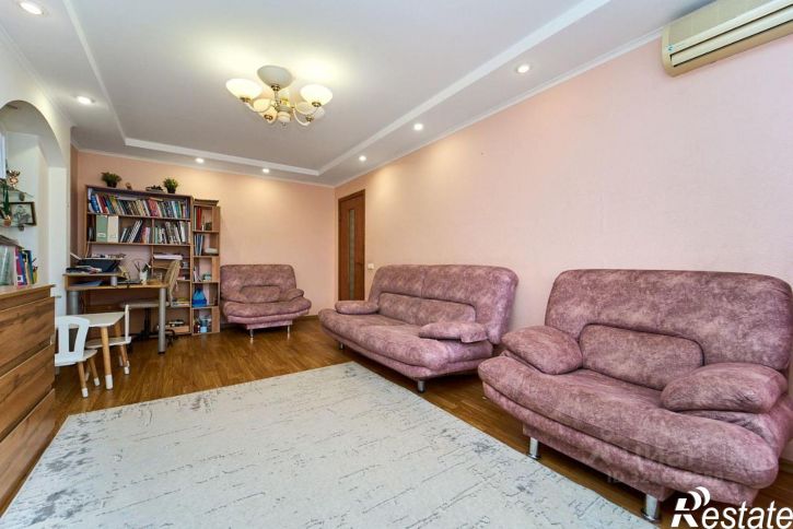 2-комн квартира улица Атарбекова, 5/1,  д. 5/1