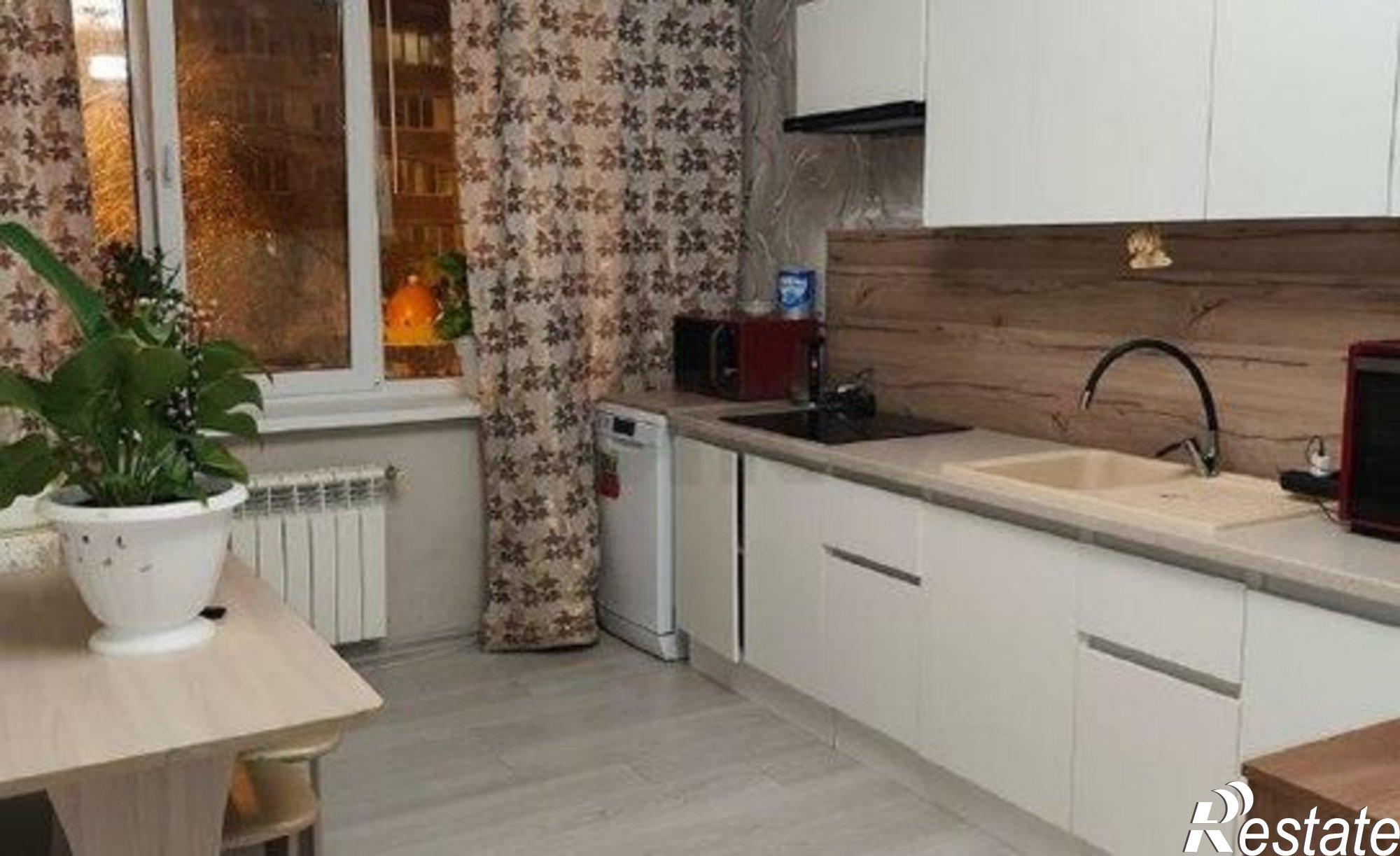 Купить квартиру за 6 000 000 рублей на улица им. Героя Яцкова И.В., 4