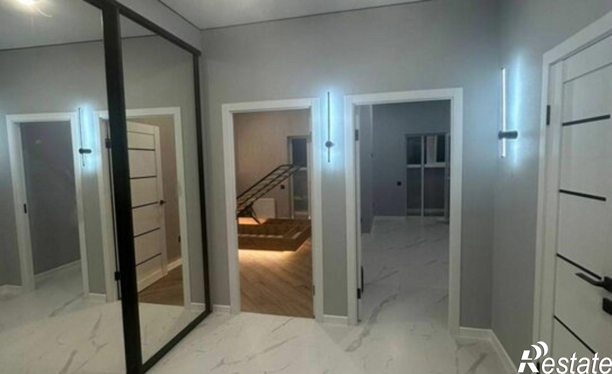 Купить квартиру за 8 240 000 рублей на улица Вишняковой, 1/23 к1