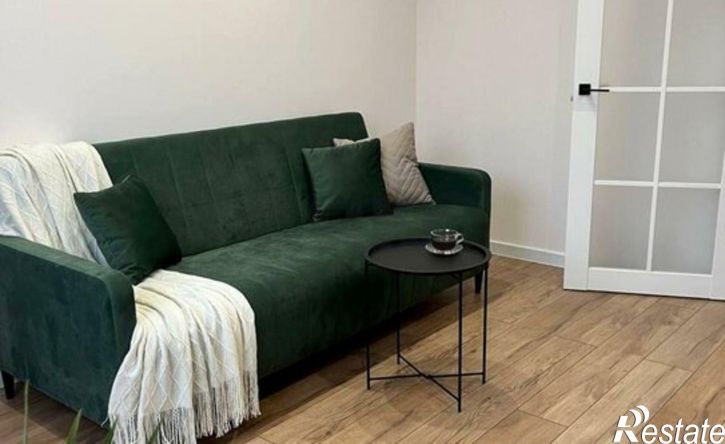 2-комн квартира улица им. Владимира Жириновского, 1,  д. 1